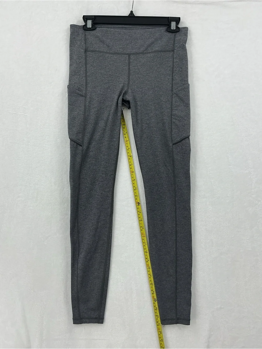 lululemon athletica or fabric pockets